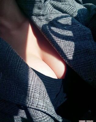 人妻被公牛疯狂进入_HD高清视频观看